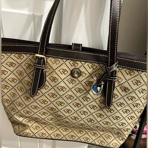 Dooney and Bourke logo bag.
